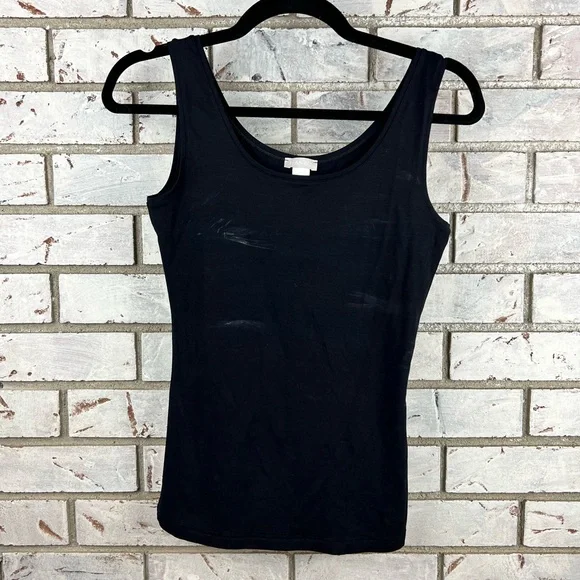 Hanro | Black and White Tanks - Picture 7 of 14